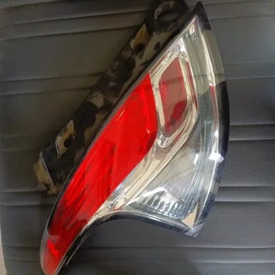 LANCIA YPSILON ARKA SOL STOP