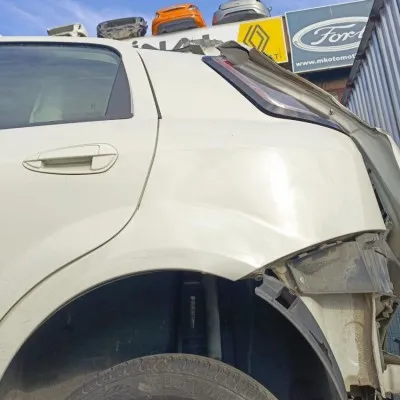 FİAT PUNTO SOL ARKA ÇAMURLUK BEYAZ