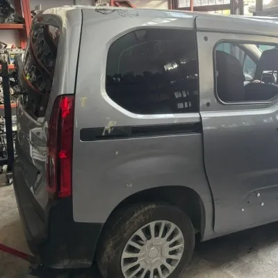 FİAT DOBLO, PEUGEOT RİFTER, CİTROEN BERLİNGO, TOYOTA PROACE CITY SAĞ ARKA ÇAMURLUK