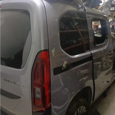 FİAT DOBLO, PEUGEOT RİFTER, CİTROEN BERLİNGO, TOYOTA PROACE CITY SAĞ ARKA ÇAMURLUK